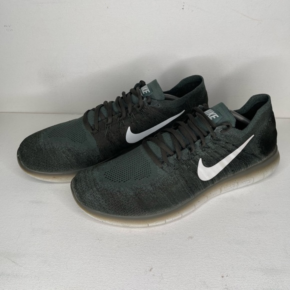 Nike Free Rn Flyknit - Picture 3 of 8